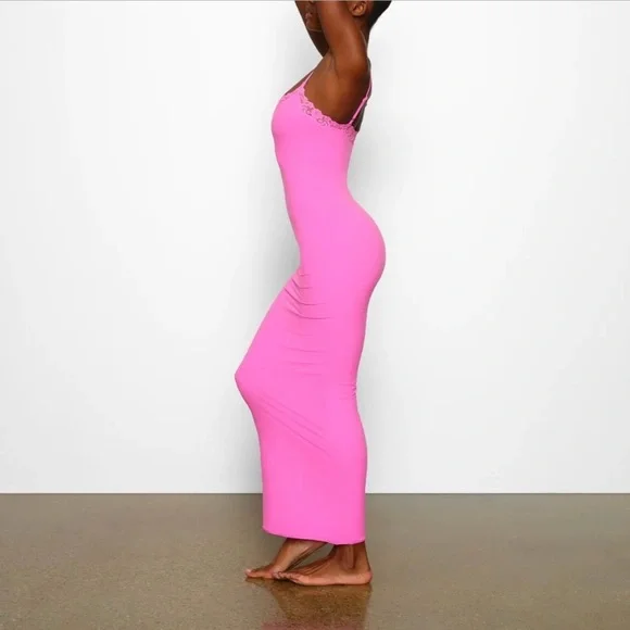 SKIMS Fits Everybody Corded Lace Long Slip Dress Size Large in Neon Orchid  NWT - Picture 3 of 15